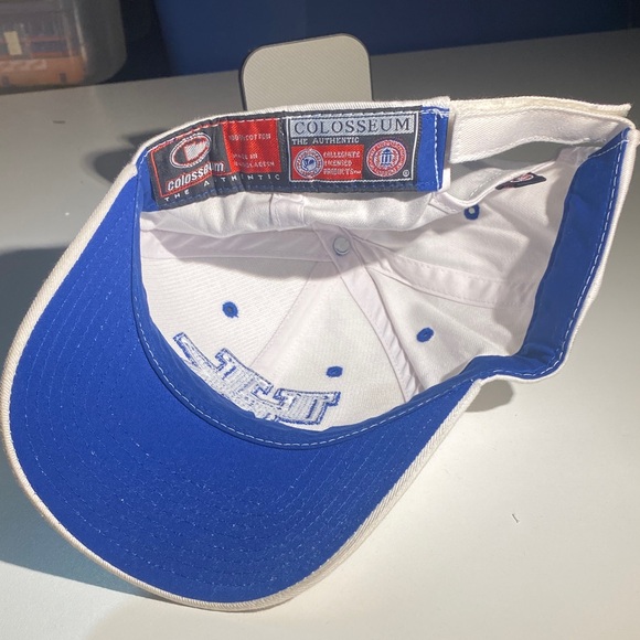 University of Kentucky Wildcats UK Colosseum White Men’s Adjustable Hat Cap - Picture 5 of 5